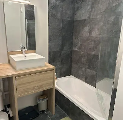 Coup De Coeur Rooftop Proche Nantes Appartamento *